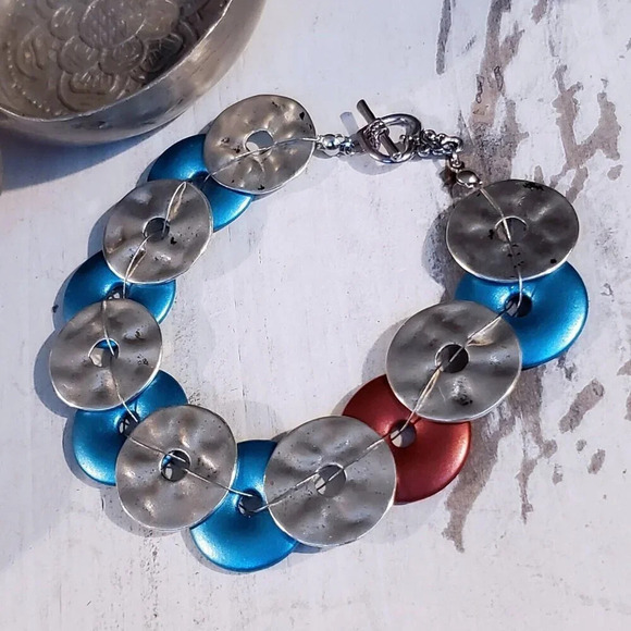 Mid Century Modern Style Handcrafted Silver Blue Cinnamon Disc Beads Bracelet - Picture 4 of 9